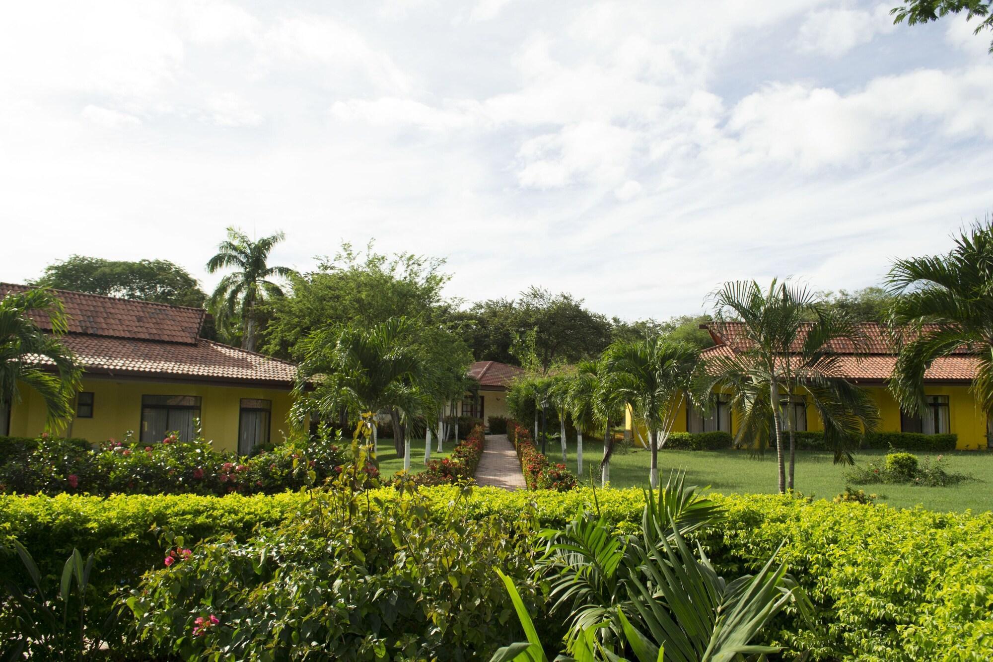Papagayo Golden Palms Beachfront Hotel Panama ภายนอก รูปภาพ